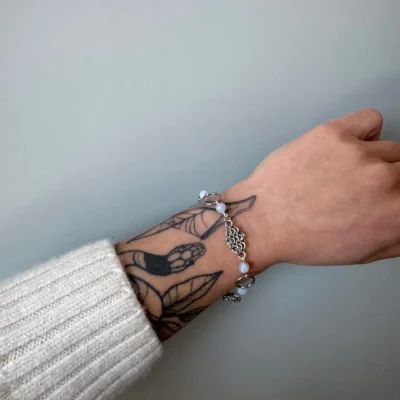 Handcrafted chainmail gemstone bracelet with blue lace agate and stainless steel