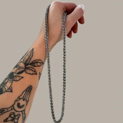 rue stainless steel chain necklace minimalist design detail