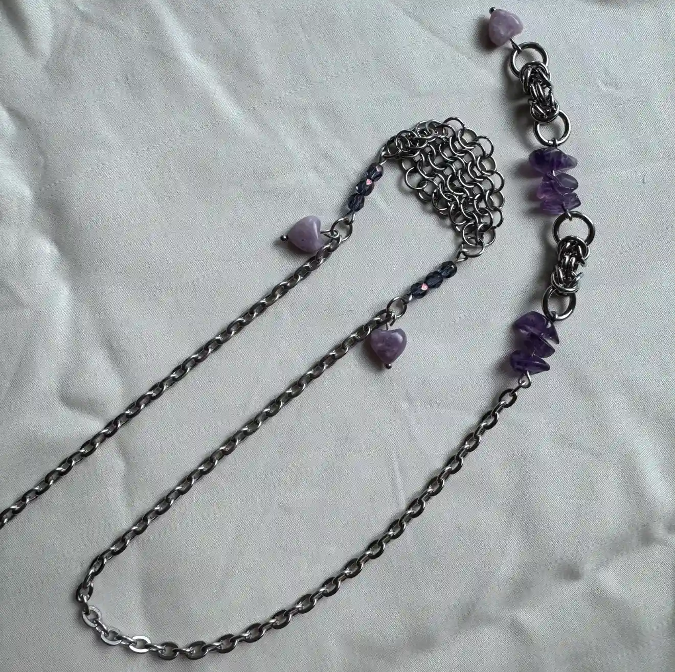 Silver chainmail face chain with amethyst stones and long side chains